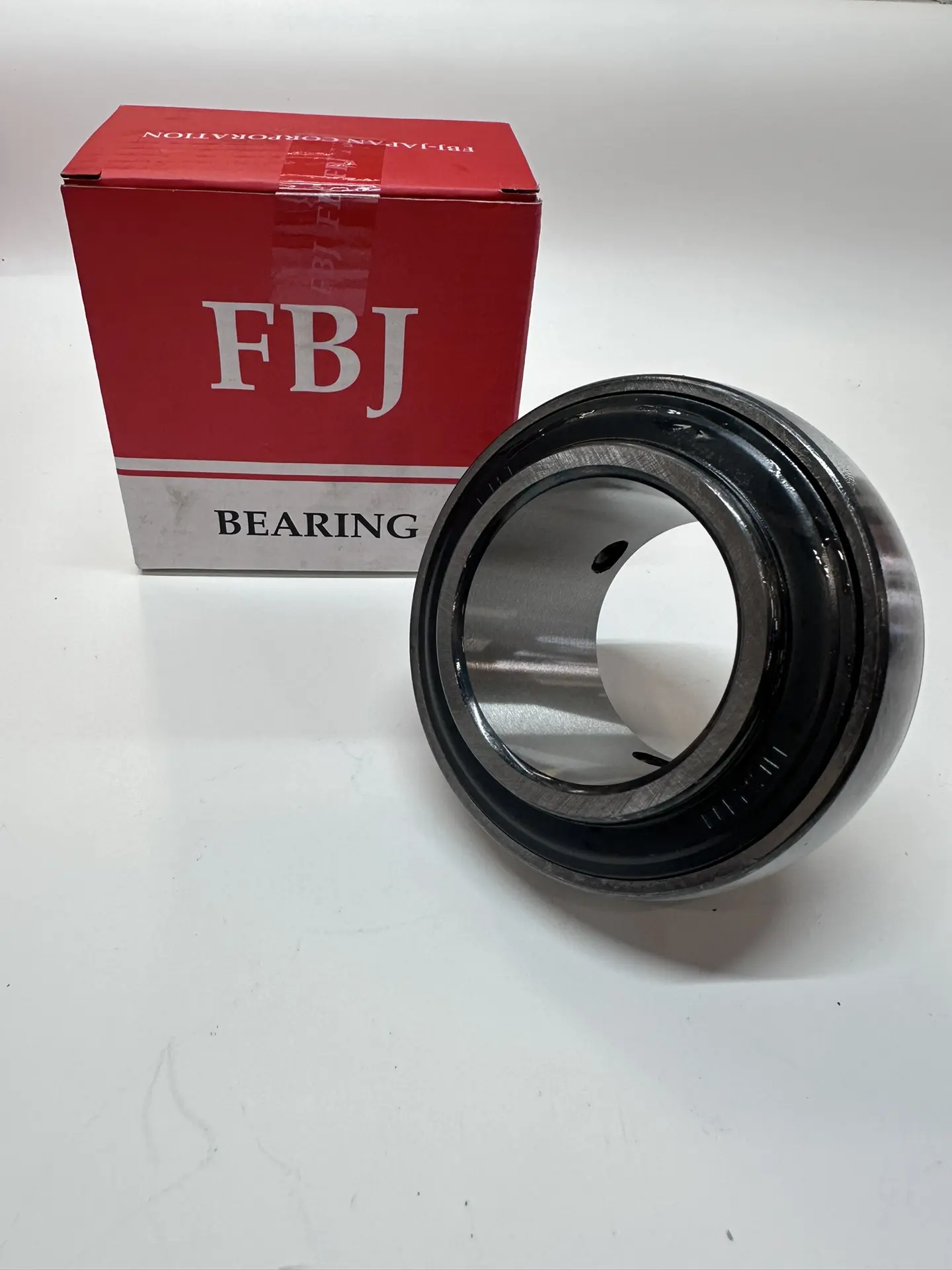 UC210 Подшипник FBJ